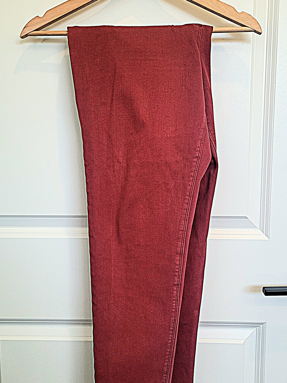 Classic Slim Fit Jeans in Deep Brick Red